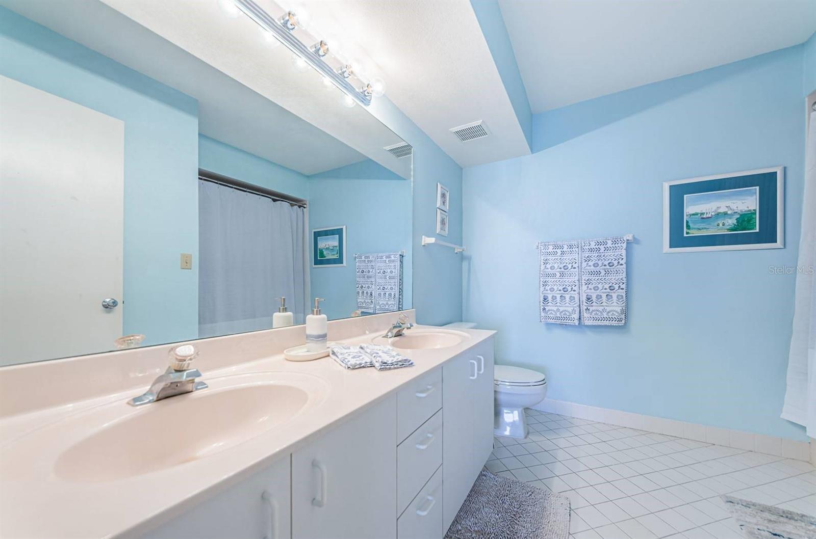 6001 BAHIA DEL MAR CIR #527, ST PETERSBURG, FL — photo 38