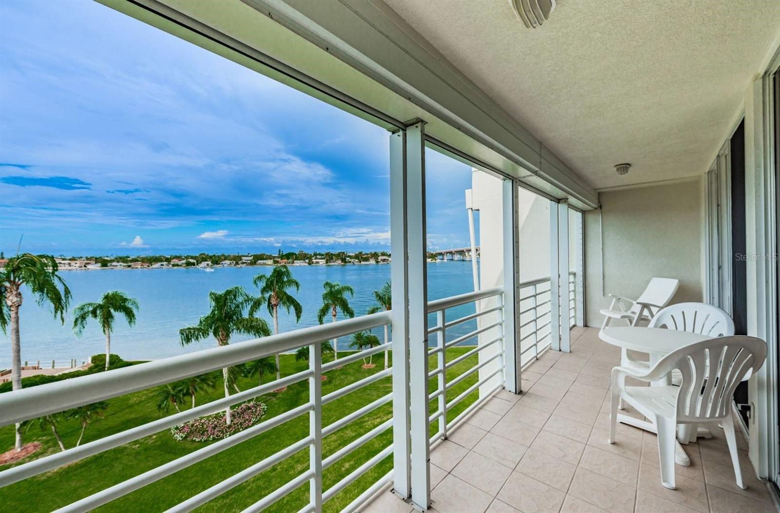 6001 BAHIA DEL MAR CIR #527, ST PETERSBURG, FL — photo 39