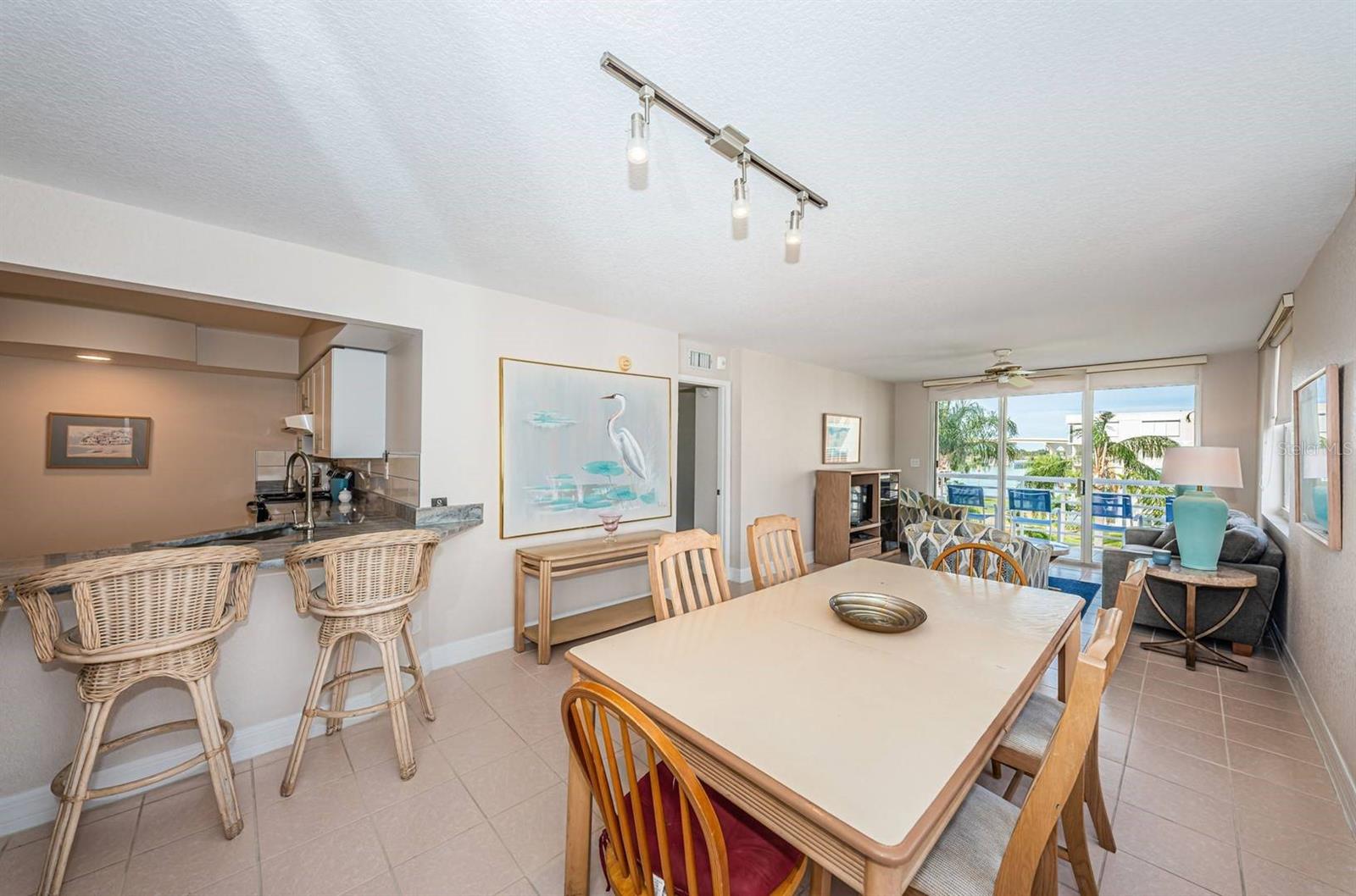 6061 BAHIA DEL MAR CIR #448, ST PETERSBURG, FL — photo 12