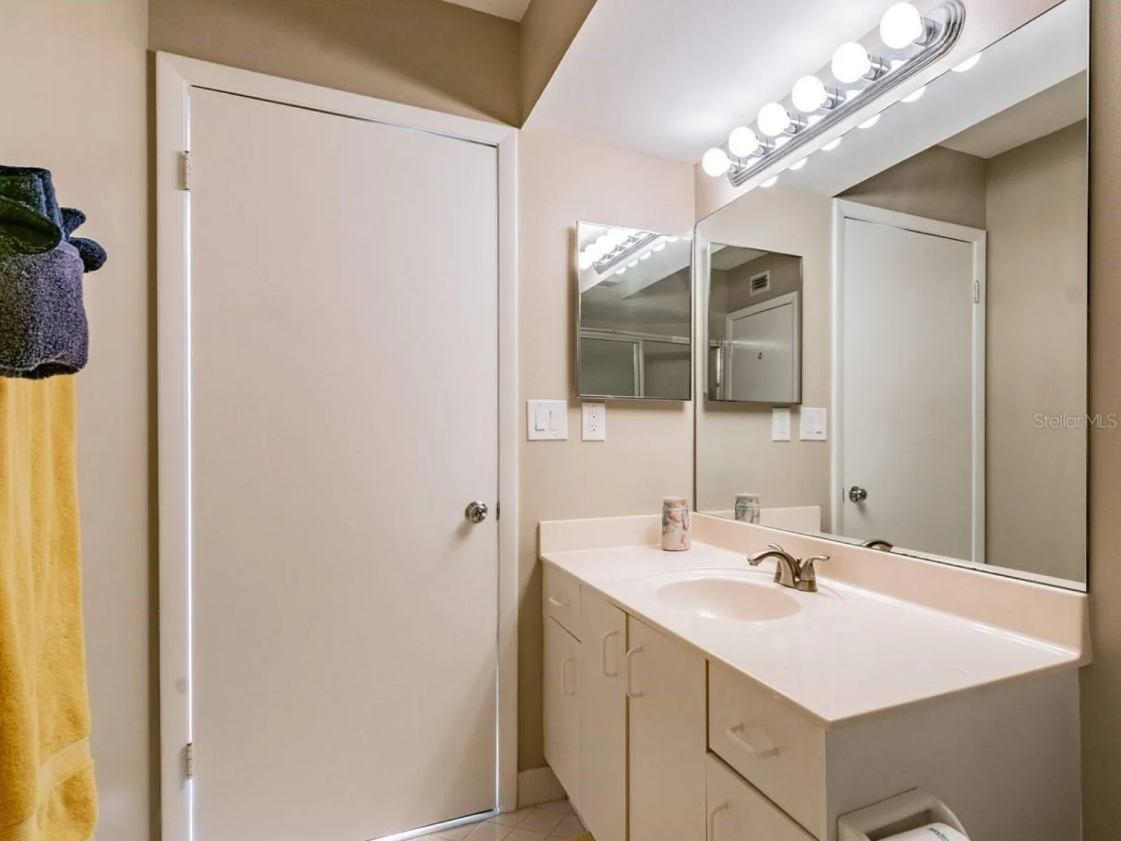 6081 BAHIA DEL MAR CIR #349, ST PETERSBURG, FL — photo 29