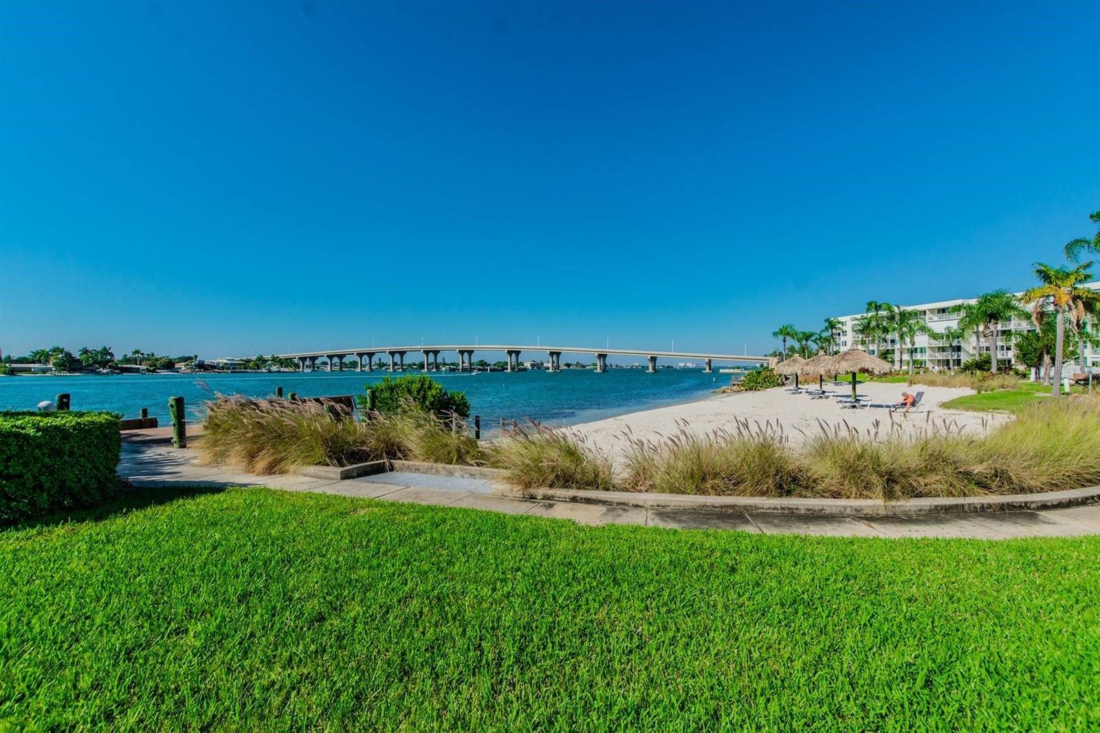 6081 BAHIA DEL MAR CIR #349, ST PETERSBURG, FL — photo 35