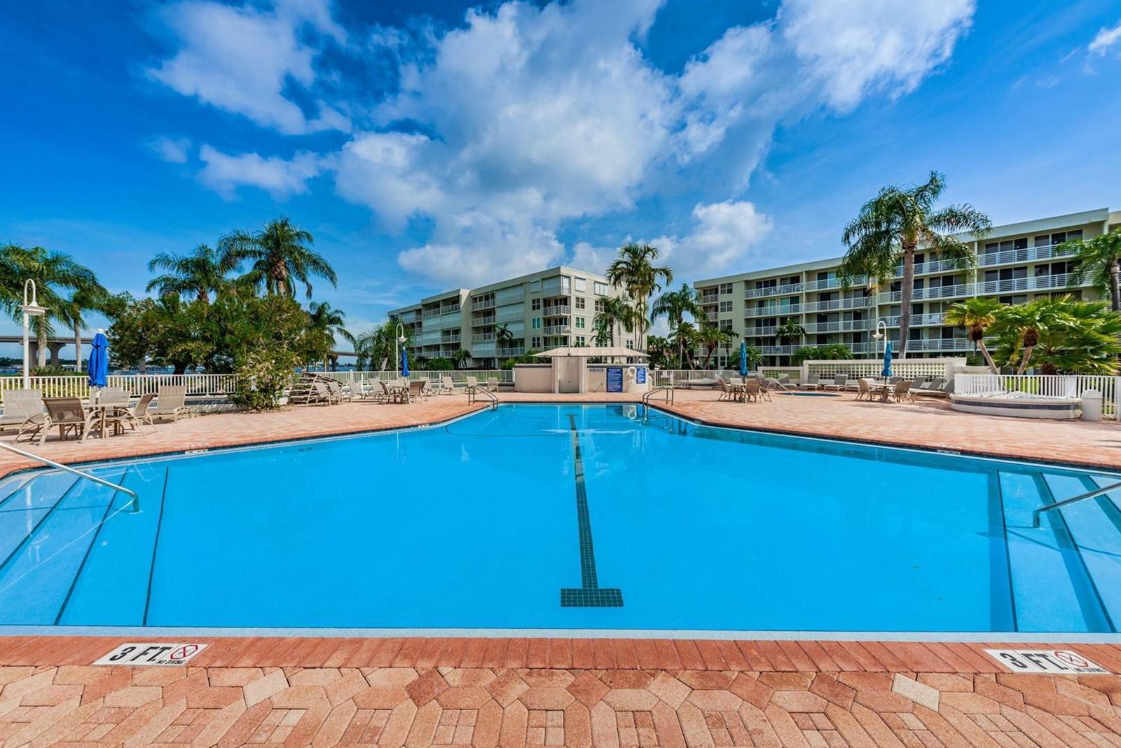 6081 BAHIA DEL MAR CIR #349, ST PETERSBURG, FL — photo 49