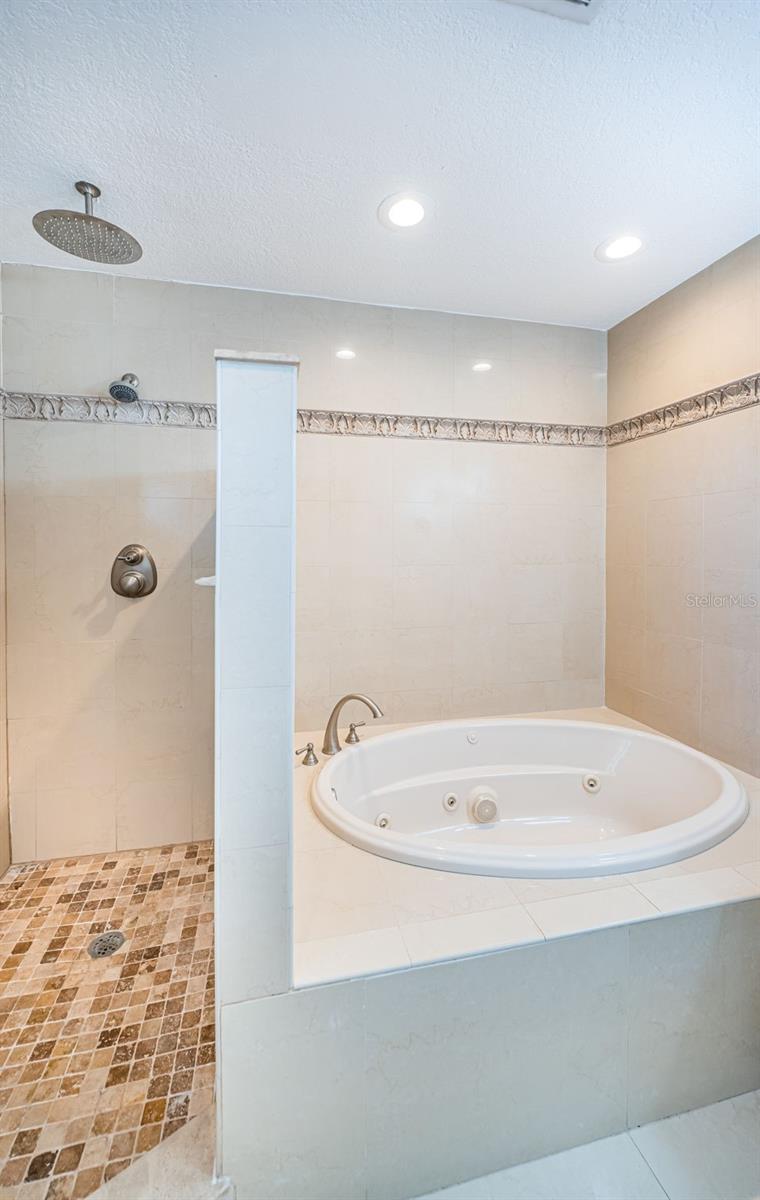 12274 1ST ST W #8, TREASURE ISLAND, FL — photo 41