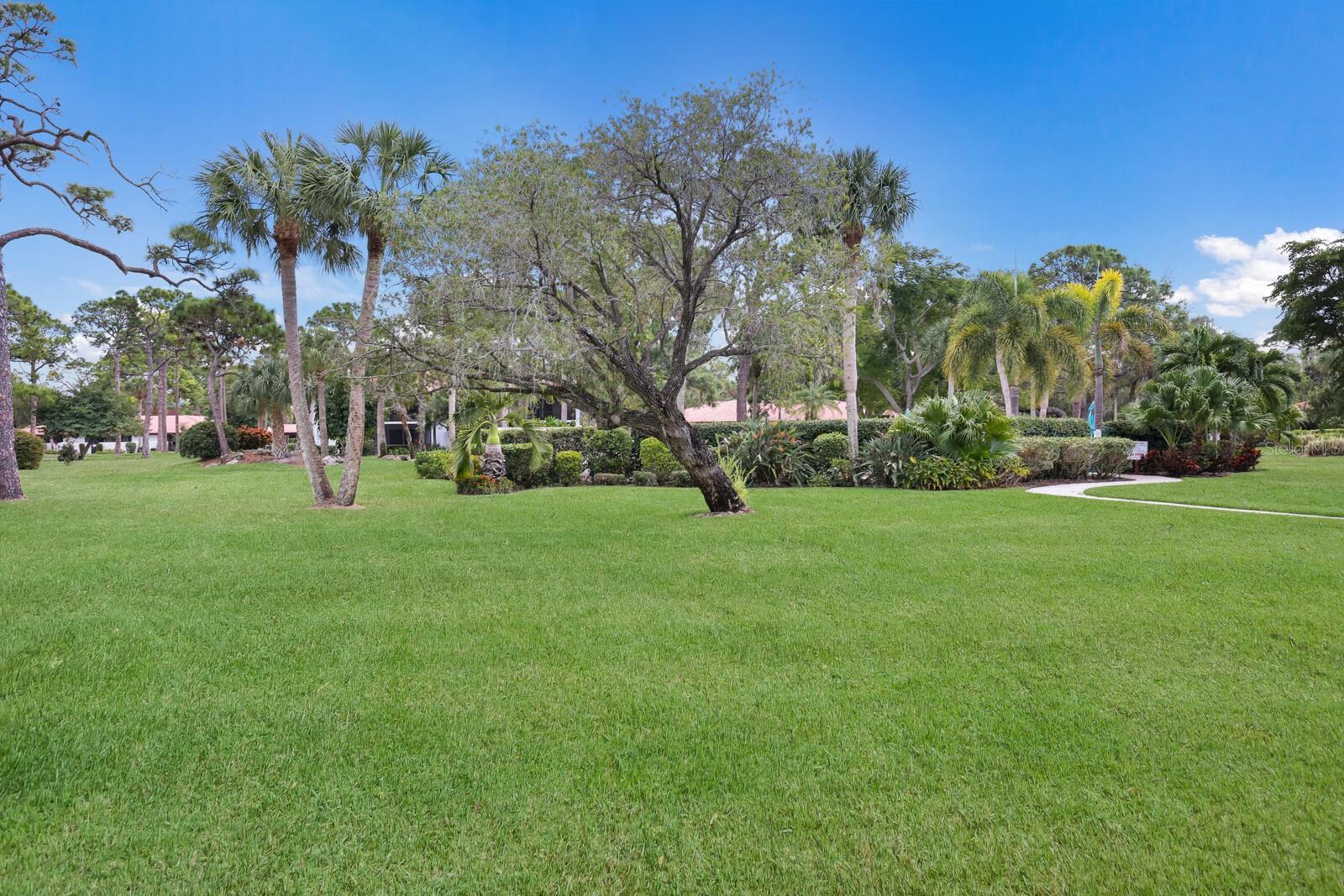 339 BARCELONA DR #339, BRADENTON, FL — photo 17