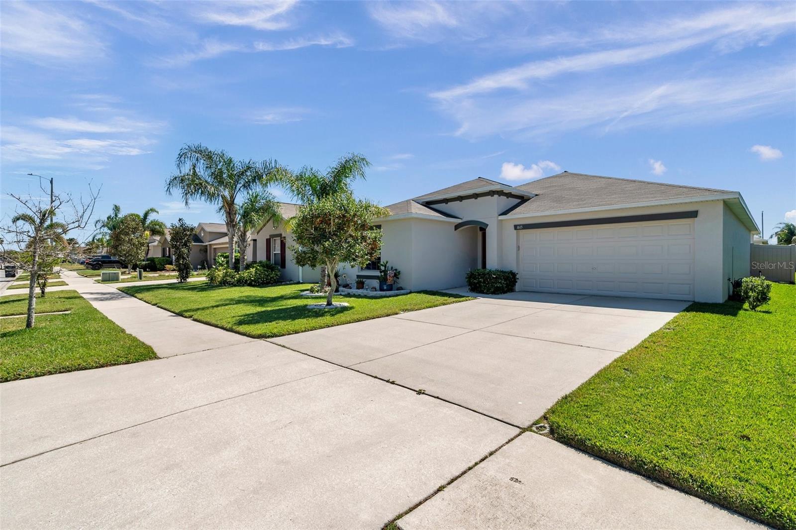 1615 REDMOND BROOK LN, RUSKIN, FL