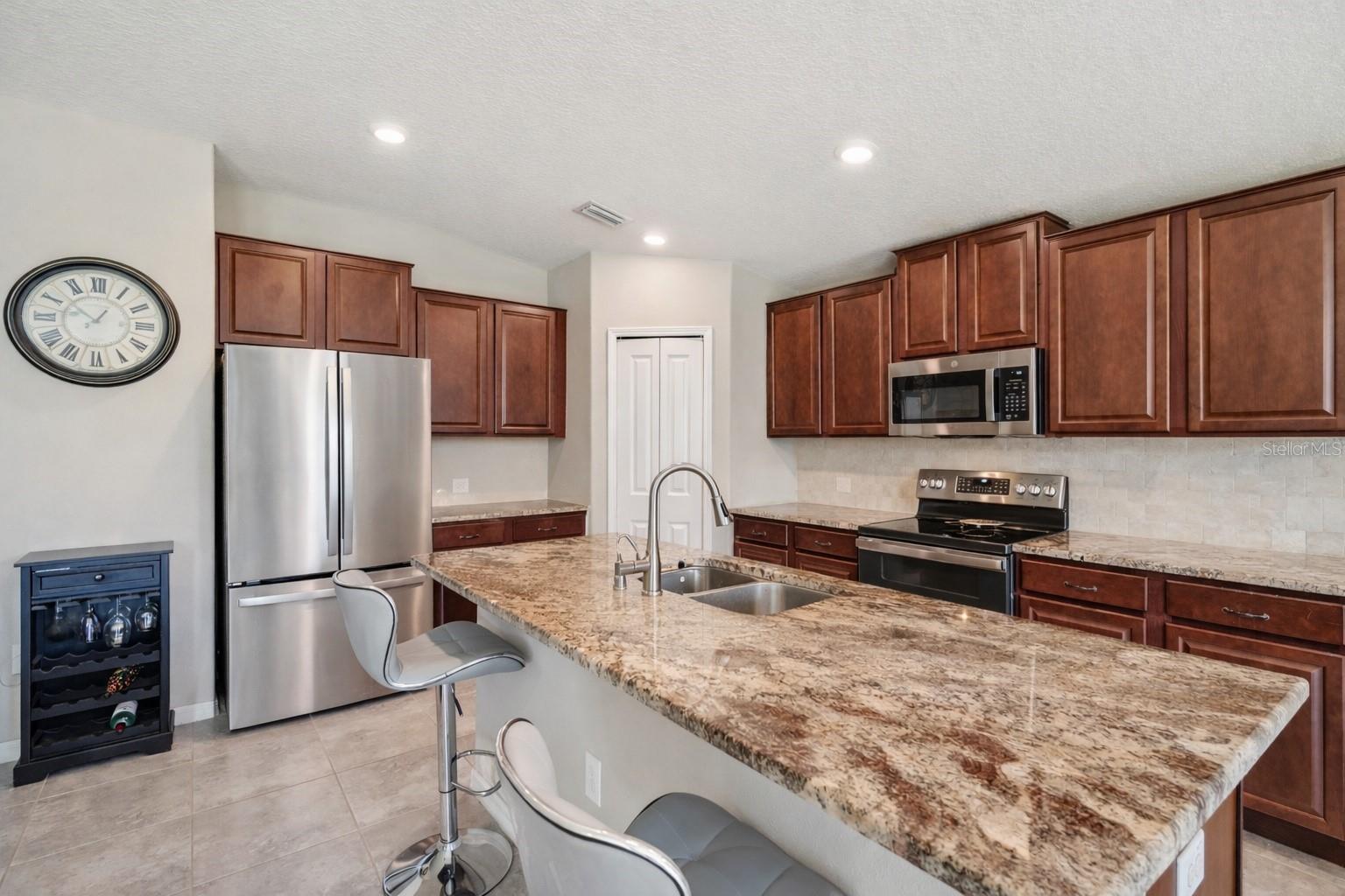 1615 REDMOND BROOK LN, RUSKIN, FL — photo 8