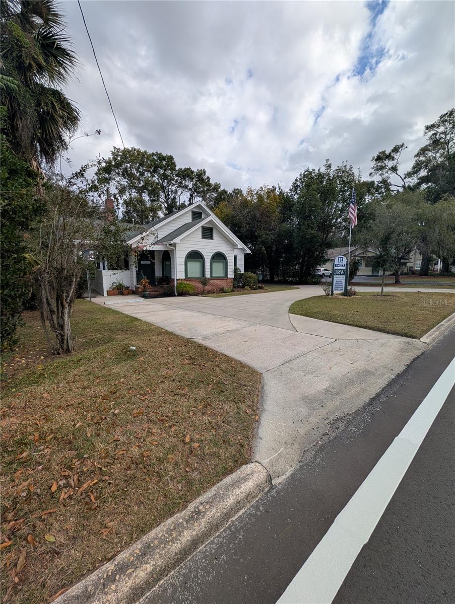 1427 E FORT KING ST, OCALA, FL — photo 4