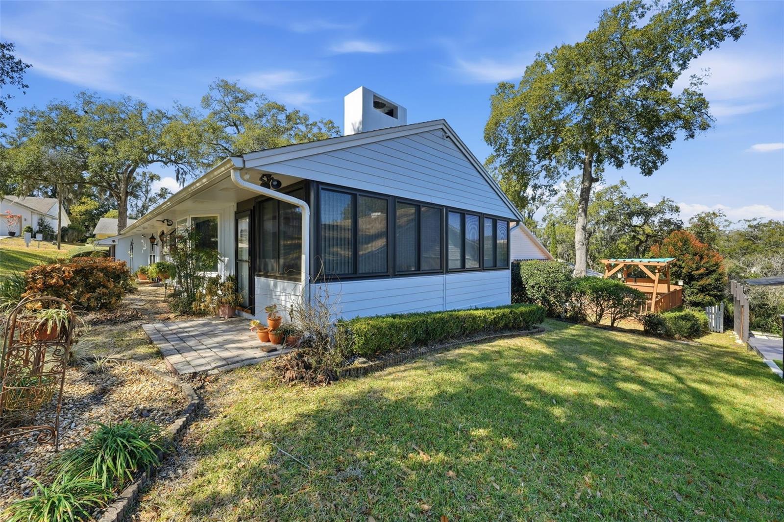 58 TOWNHILL DR, EUSTIS, FL — photo 9