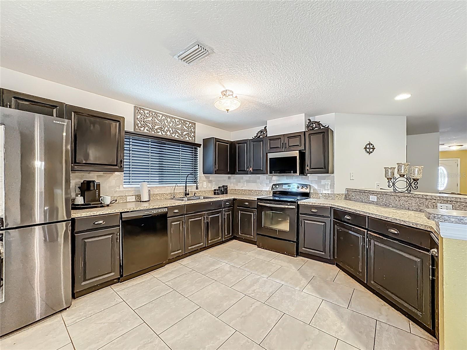 11112 HIDDEN BREEZE DR, WIMAUMA, FL — photo 19