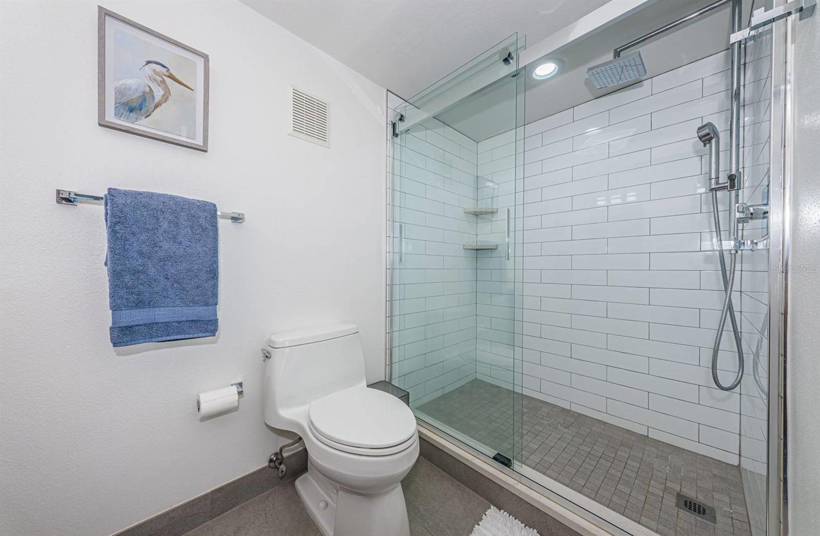 6083 BAHIA DEL MAR CIR #159, ST PETERSBURG, FL — photo 35