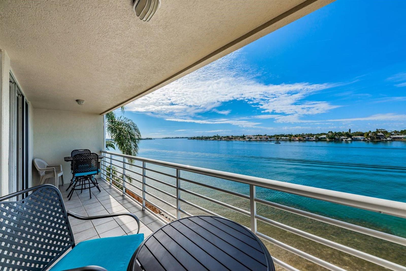 6083 BAHIA DEL MAR CIR #460, ST PETERSBURG, FL — photo 36