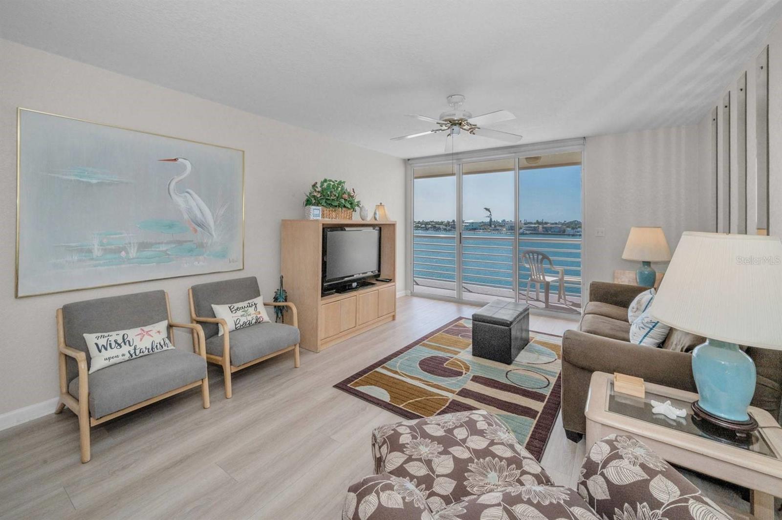 6085 BAHIA DEL MAR CIR #467, ST PETERSBURG, FL — photo 17