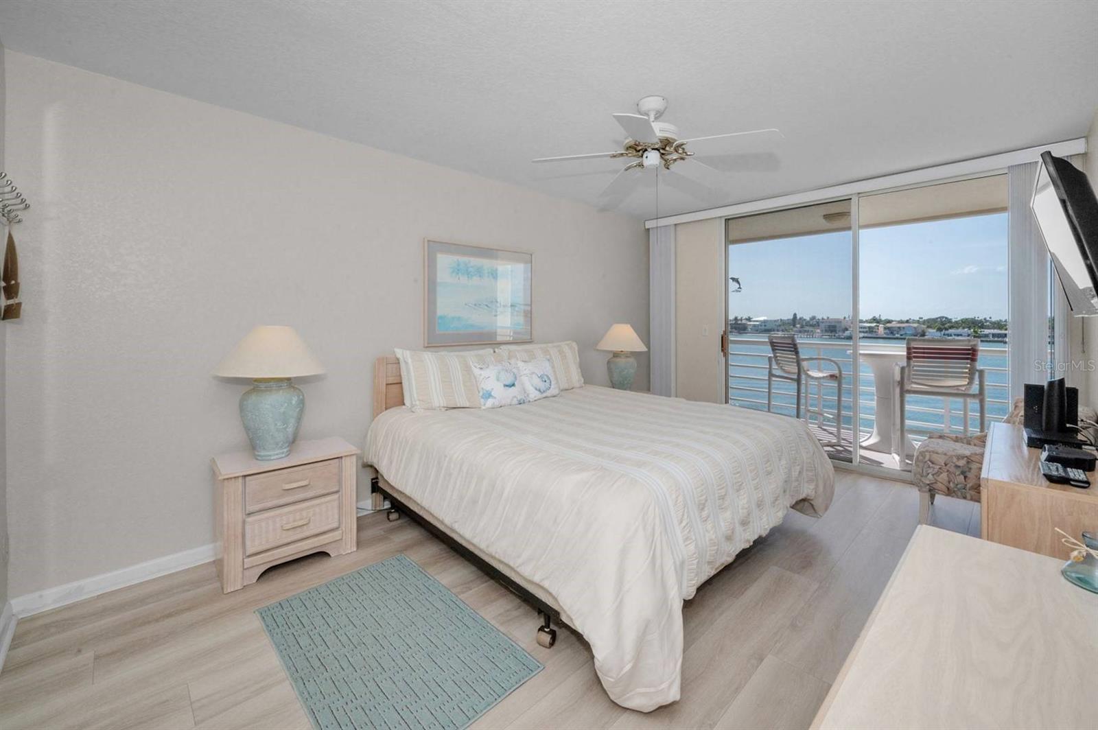 6085 BAHIA DEL MAR CIR #467, ST PETERSBURG, FL — photo 21