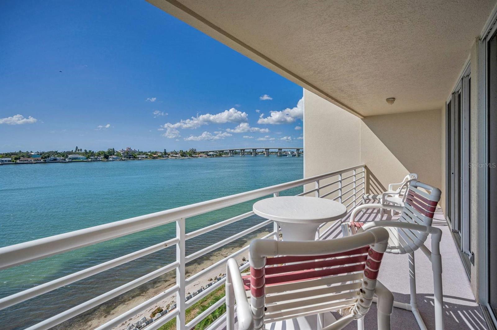 6085 BAHIA DEL MAR CIR #467, ST PETERSBURG, FL — photo 34