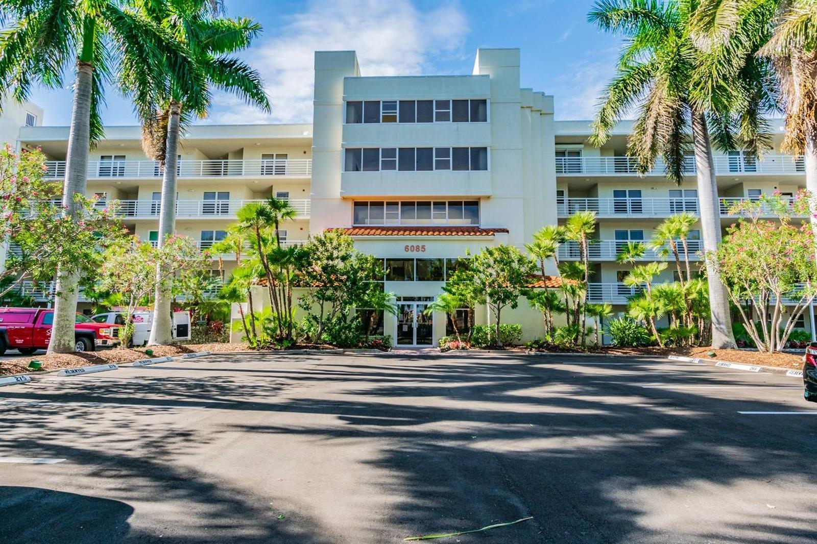 6085 BAHIA DEL MAR CIR #468, ST PETERSBURG, FL — photo 56