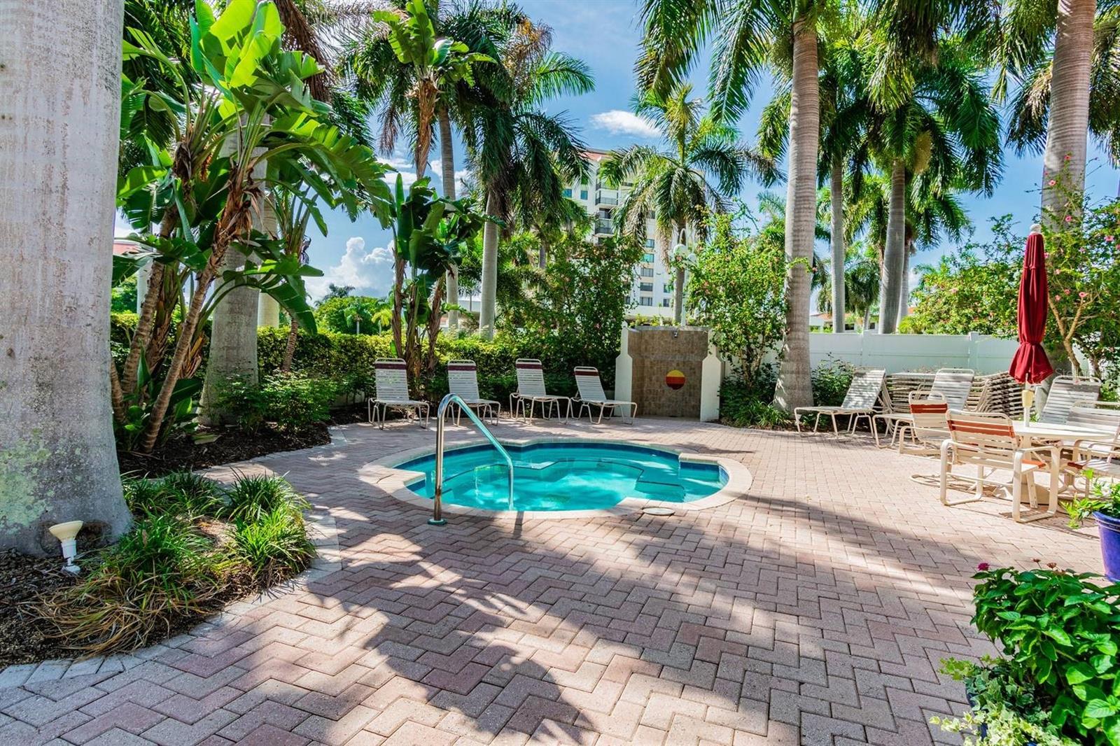 6085 BAHIA DEL MAR CIR #468, ST PETERSBURG, FL — photo 57