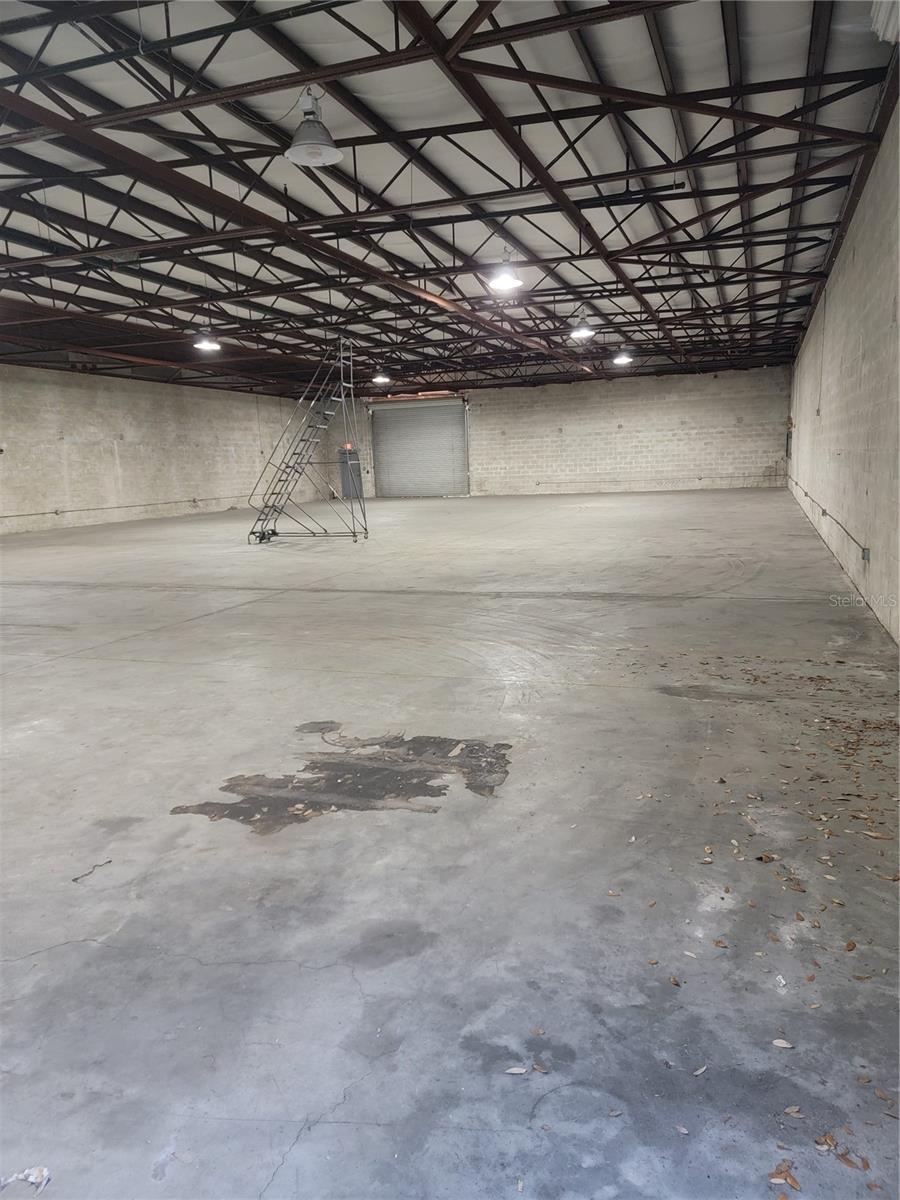 737 COMMERCE DR, VENICE, FL — photo 2