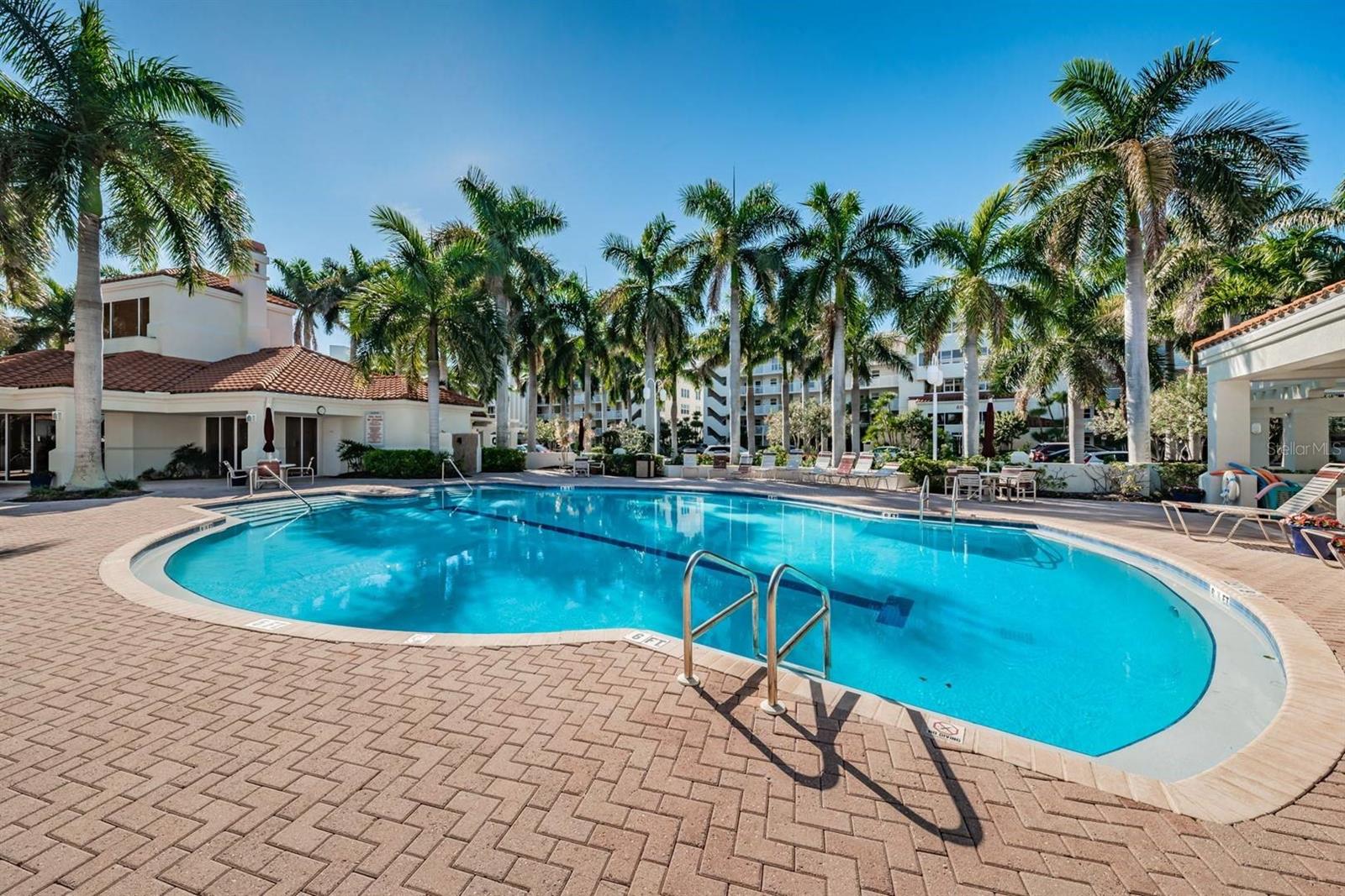 6105 BAHIA DEL MAR CIR #287, ST PETERSBURG, FL — photo 42