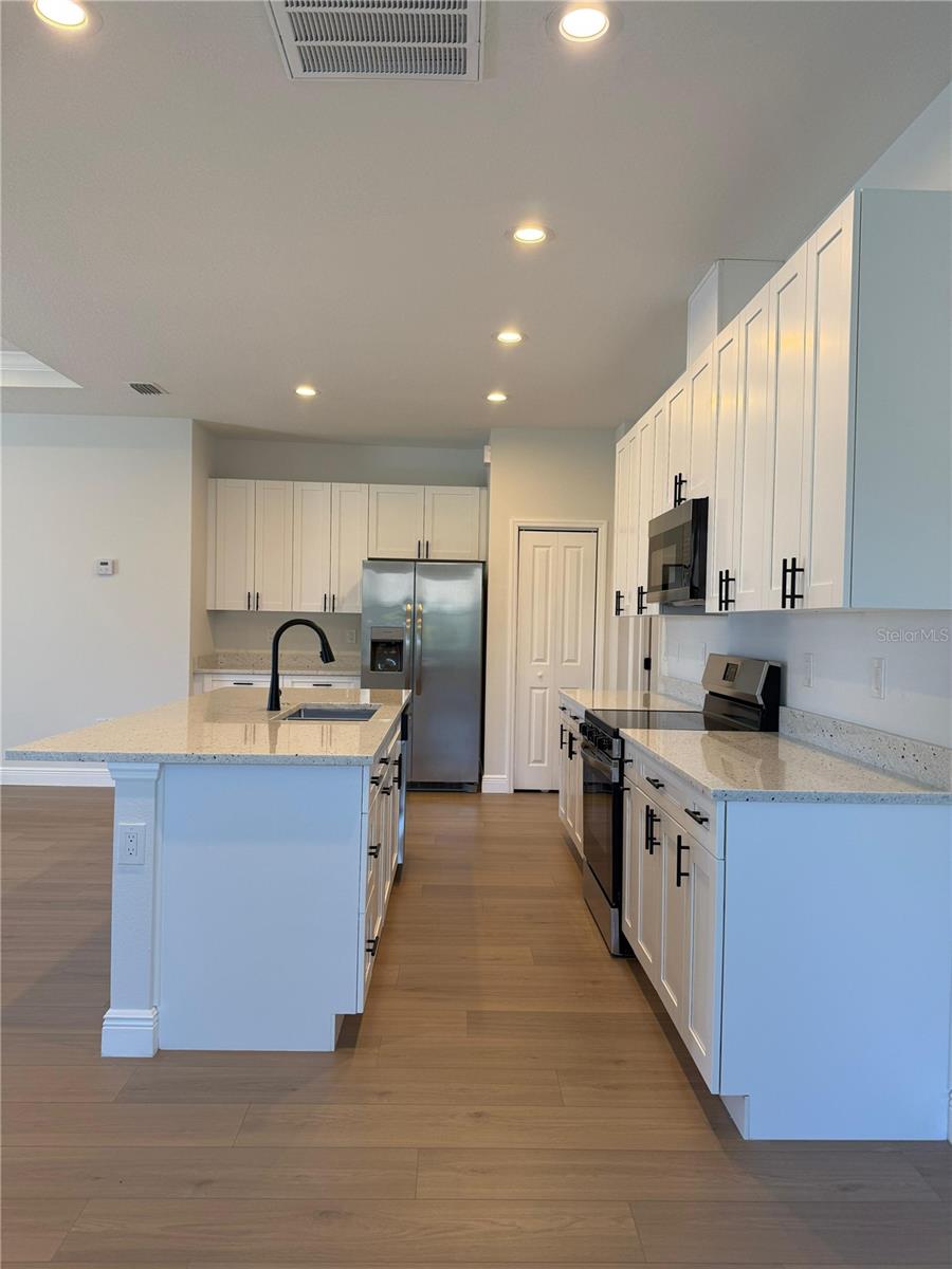 131 KINGS DR, ROTONDA WEST, FL — photo 13