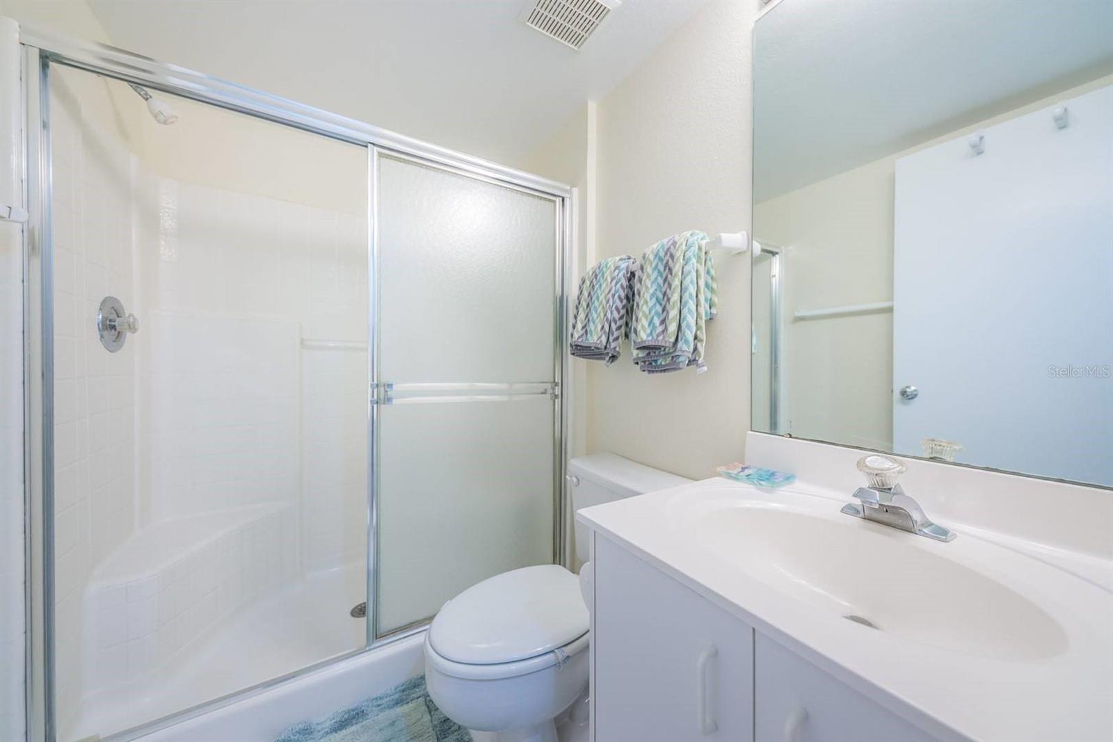 6105 BAHIA DEL MAR CIR #382, ST PETERSBURG, FL — photo 49