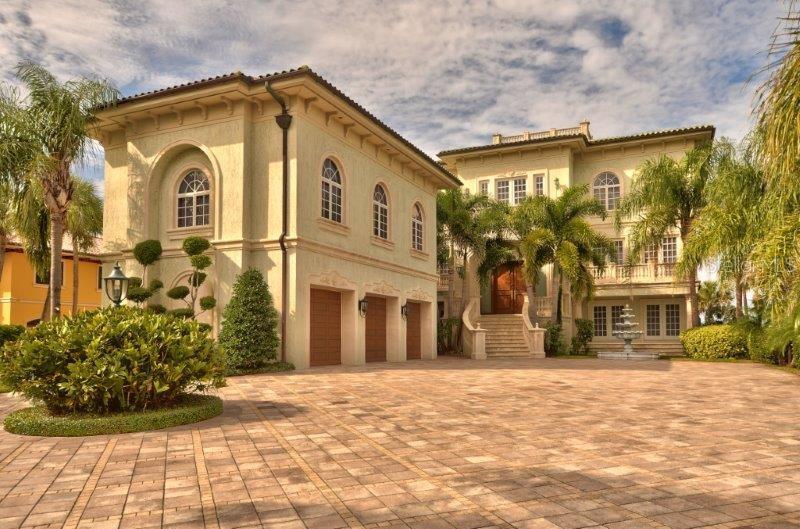 220 GULF BLVD #8, BELLEAIR BEACH, FL — photo 2