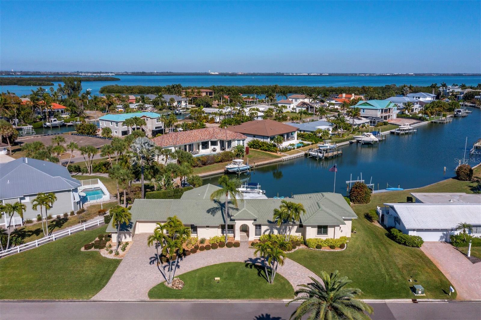 5970 EMERALD HARBOR DR, LONGBOAT KEY, FL — photo 2