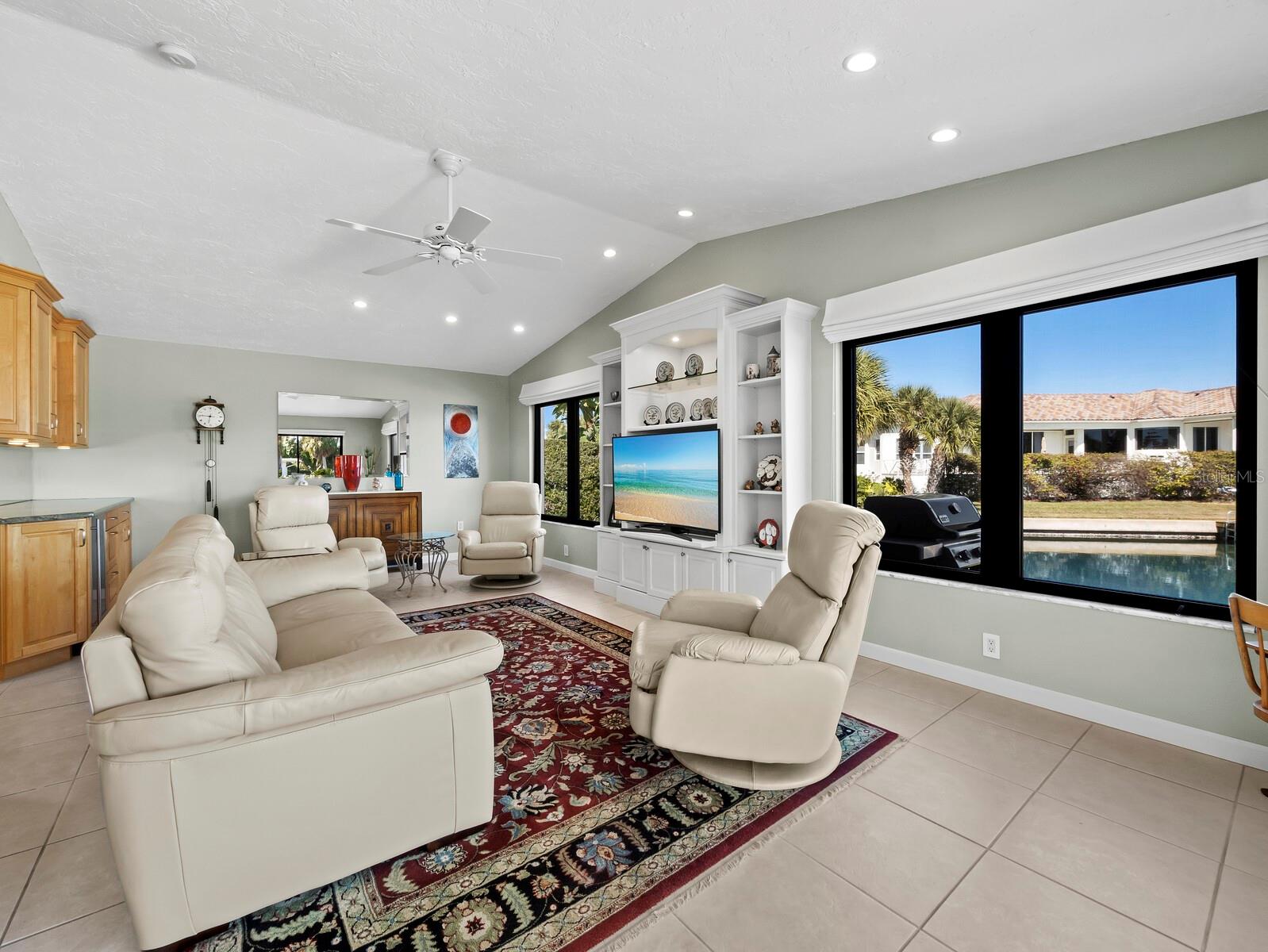 5970 EMERALD HARBOR DR, LONGBOAT KEY, FL — photo 17