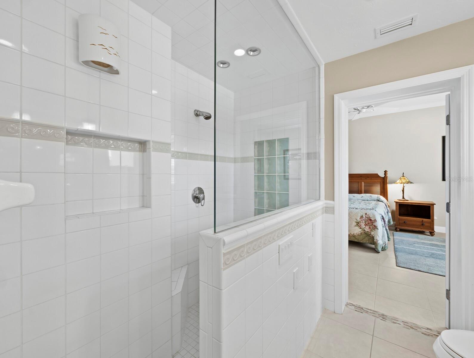 5970 EMERALD HARBOR DR, LONGBOAT KEY, FL — photo 34