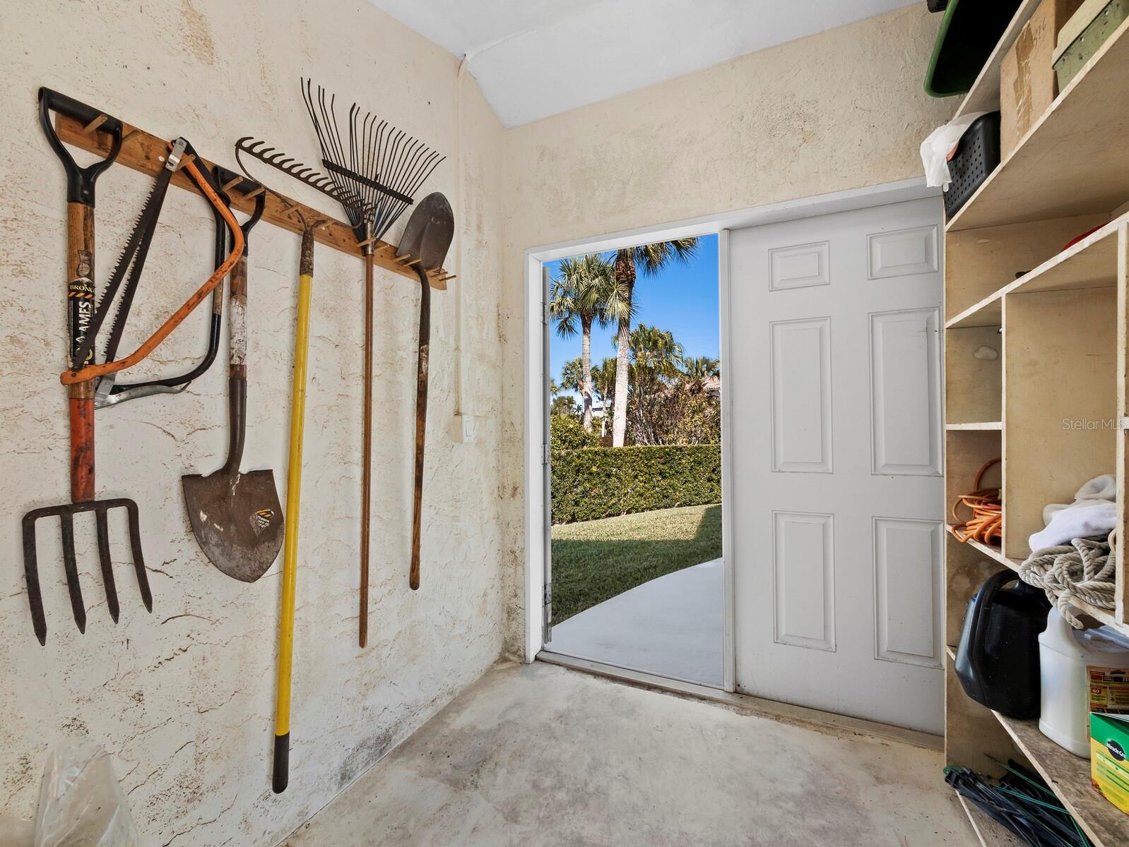 5970 EMERALD HARBOR DR, LONGBOAT KEY, FL — photo 37