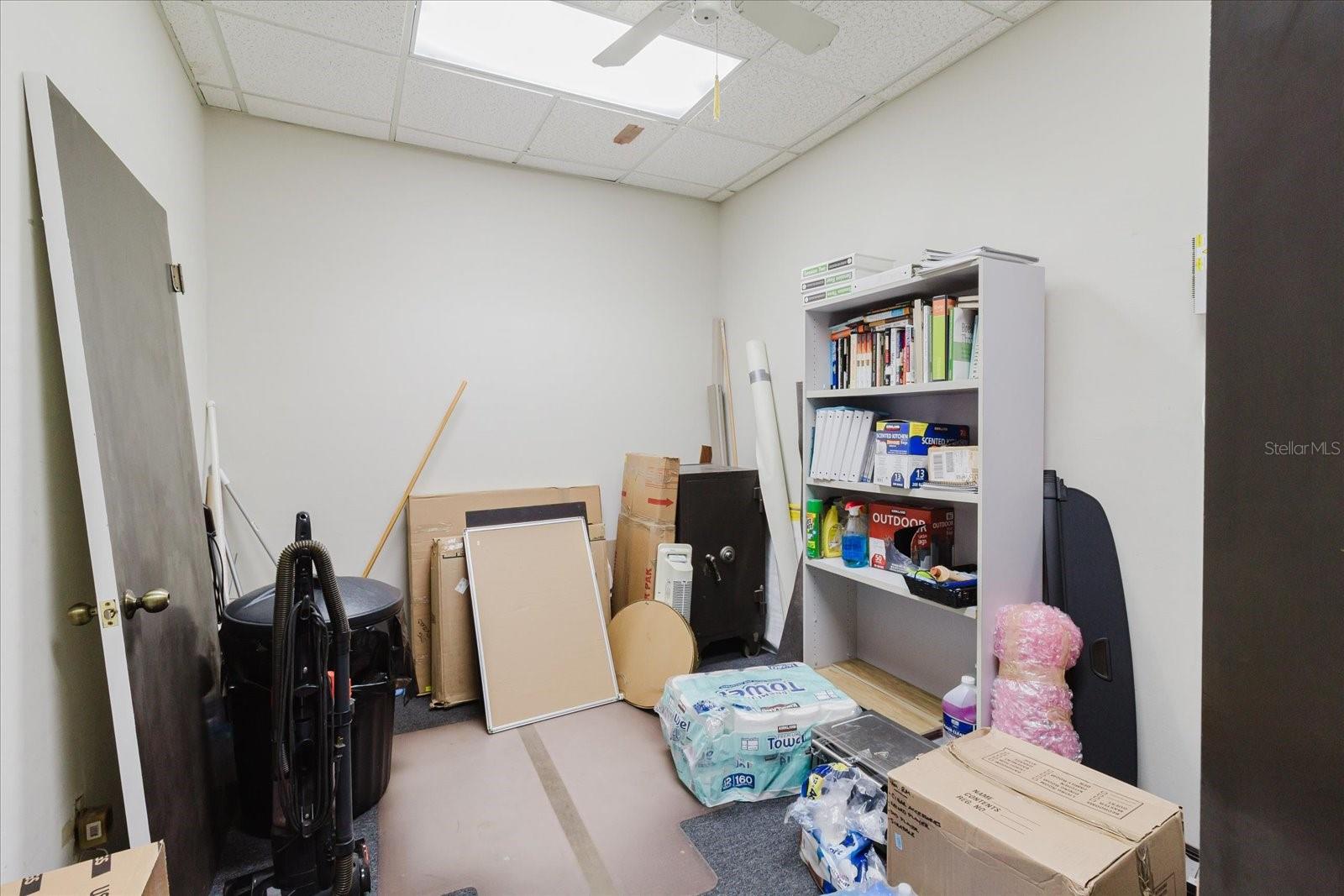 611 DRUID RD E #707 & 708, CLEARWATER, FL — photo 36