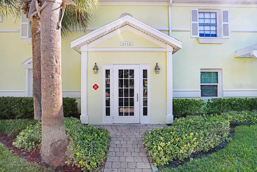 4714 COBIA DR SE #C, ST PETERSBURG, FL — photo 2