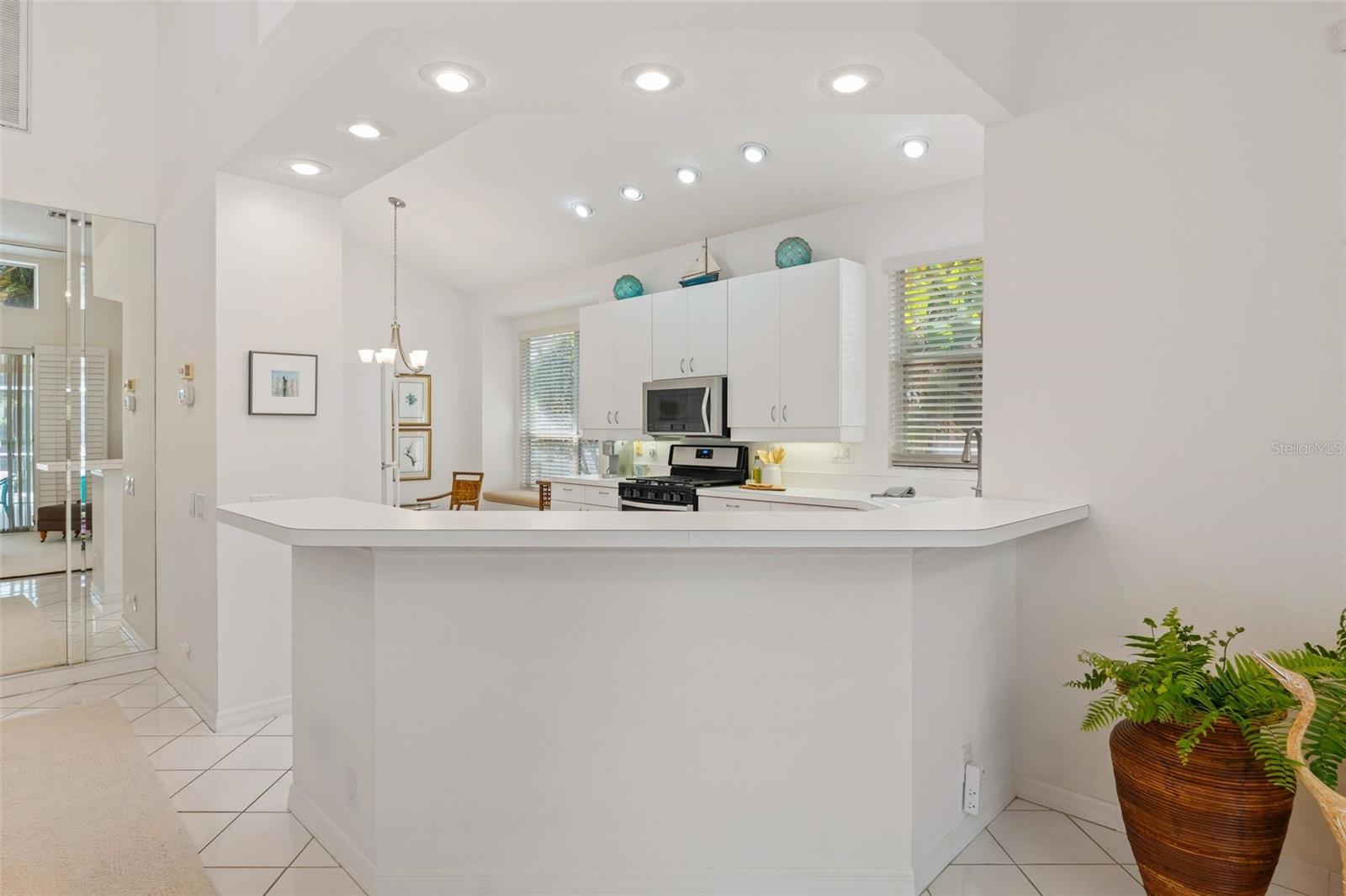 6427 BERKSHIRE PL, UNIVERSITY PARK, FL — photo 9