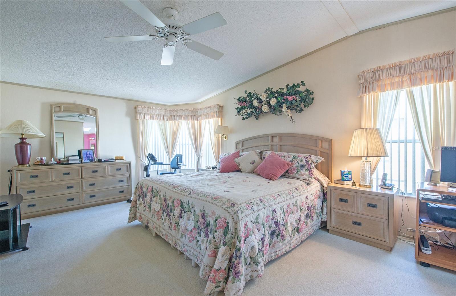428 PELICAN DR S, OLDSMAR, FL — photo 23