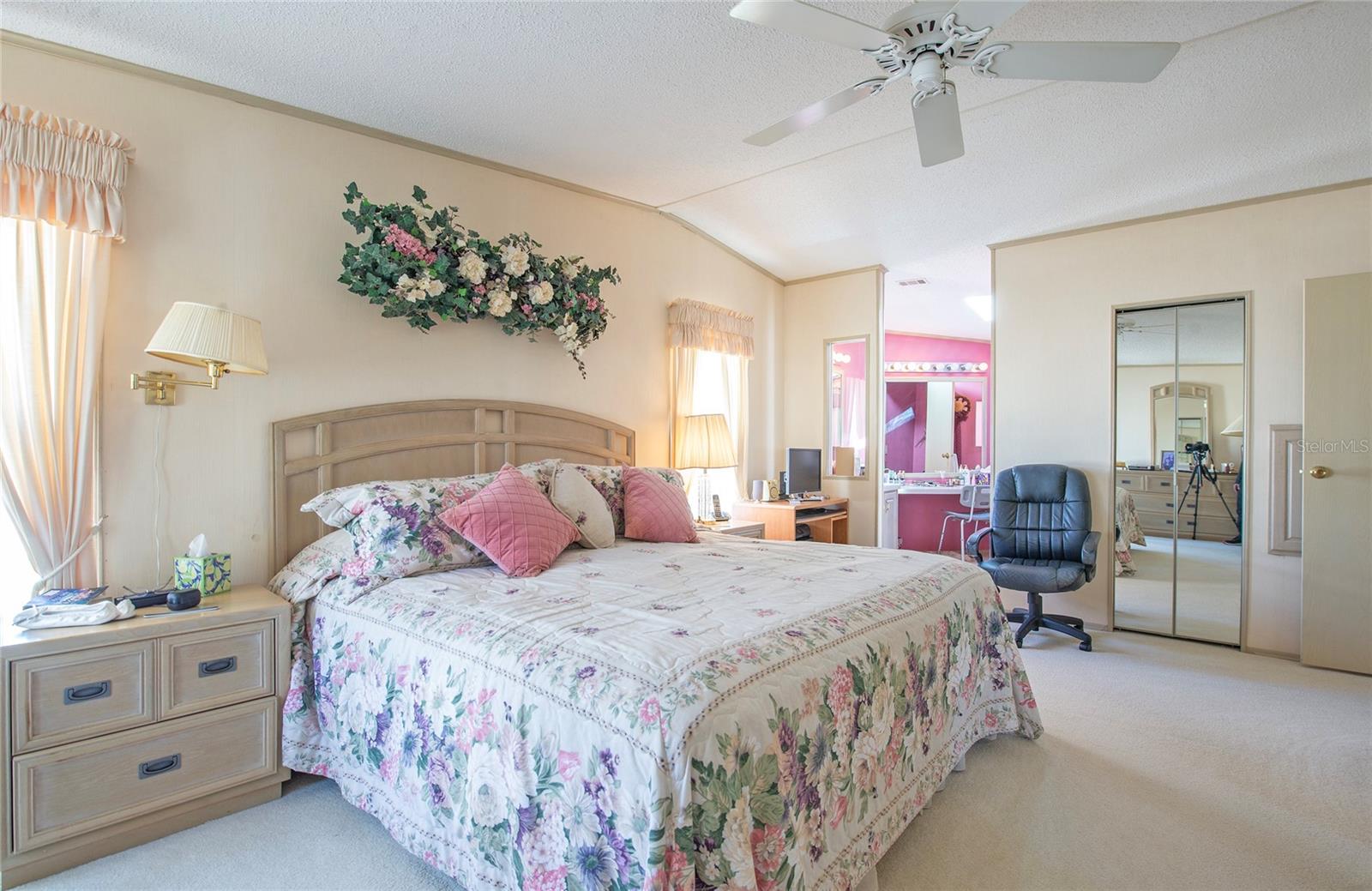 428 PELICAN DR S, OLDSMAR, FL — photo 24