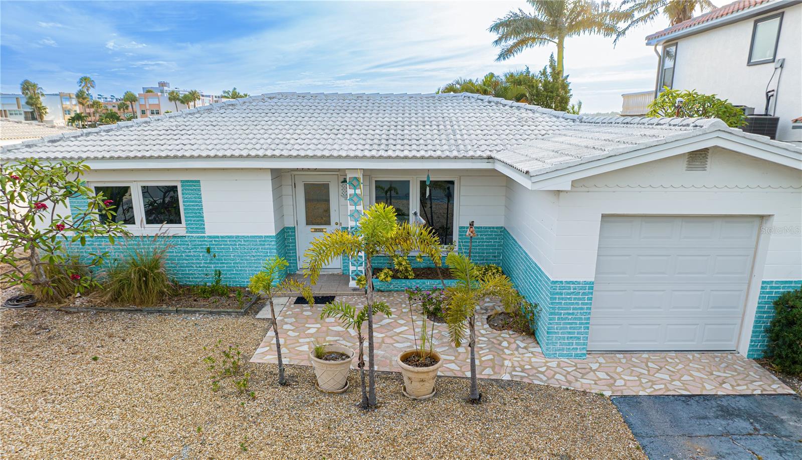 1425 COREY WAY S, SOUTH PASADENA, FL — photo 2
