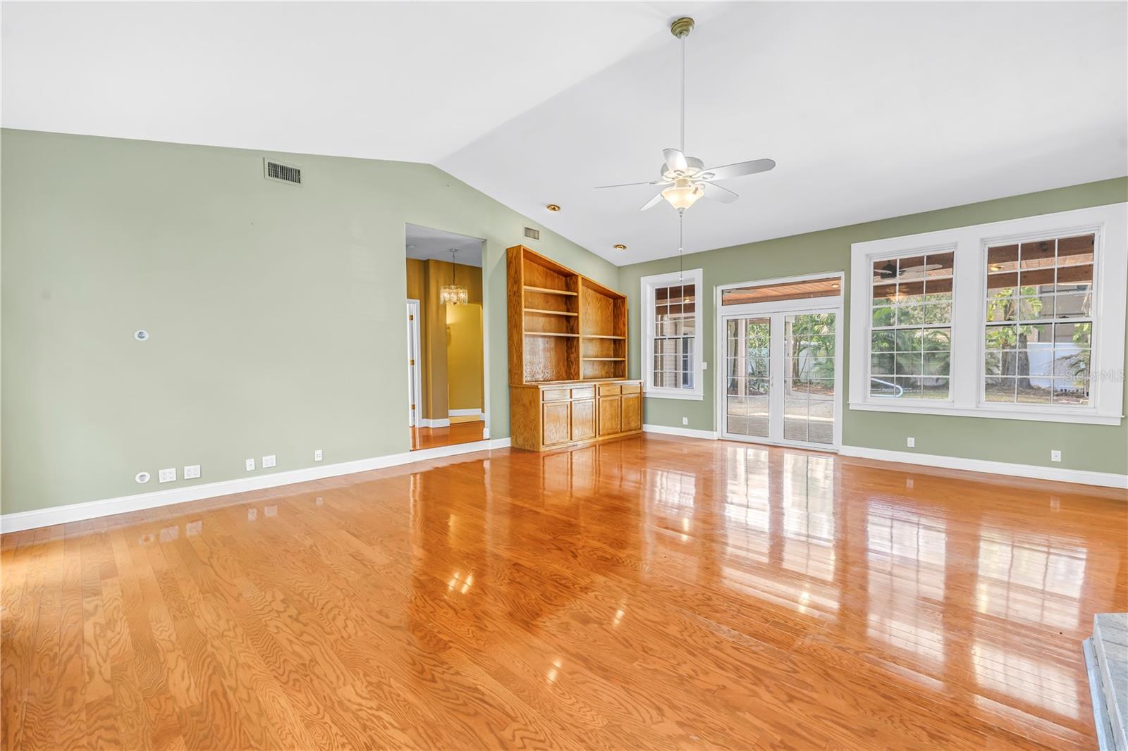 546 26TH AVE N, ST PETERSBURG, FL — photo 7