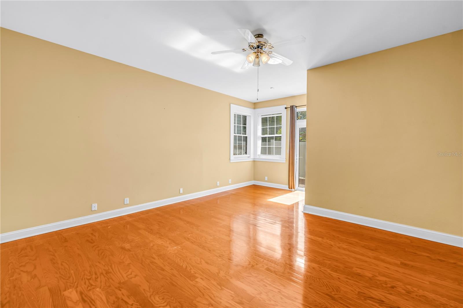 546 26TH AVE N, ST PETERSBURG, FL — photo 18