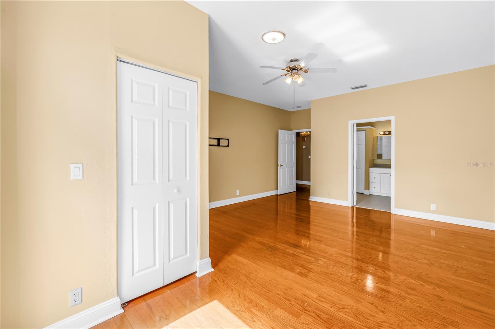 546 26TH AVE N, ST PETERSBURG, FL — photo 20