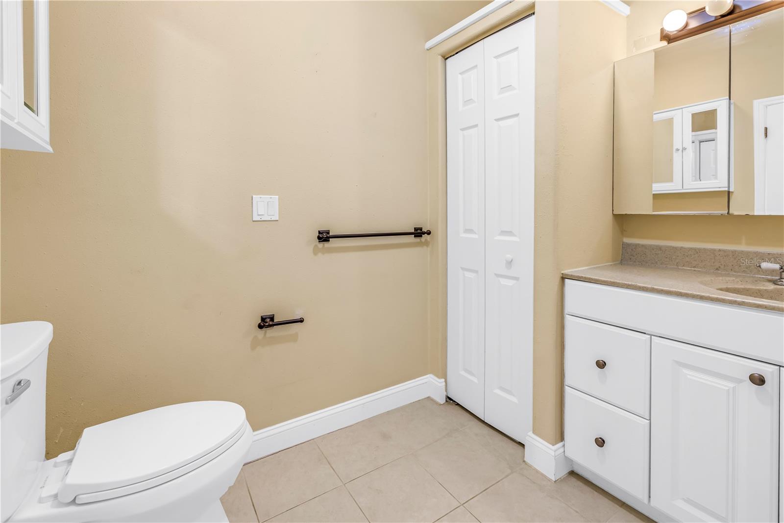 546 26TH AVE N, ST PETERSBURG, FL — photo 22