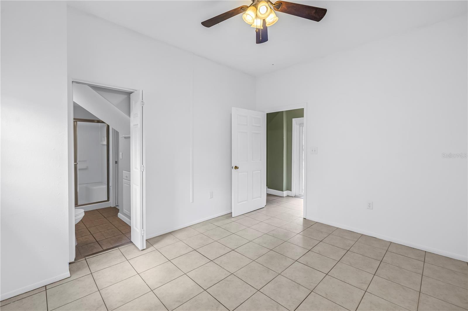 546 26TH AVE N, ST PETERSBURG, FL — photo 28