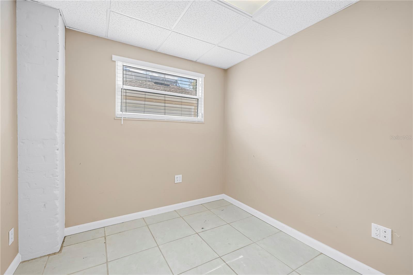 546 26TH AVE N, ST PETERSBURG, FL — photo 37