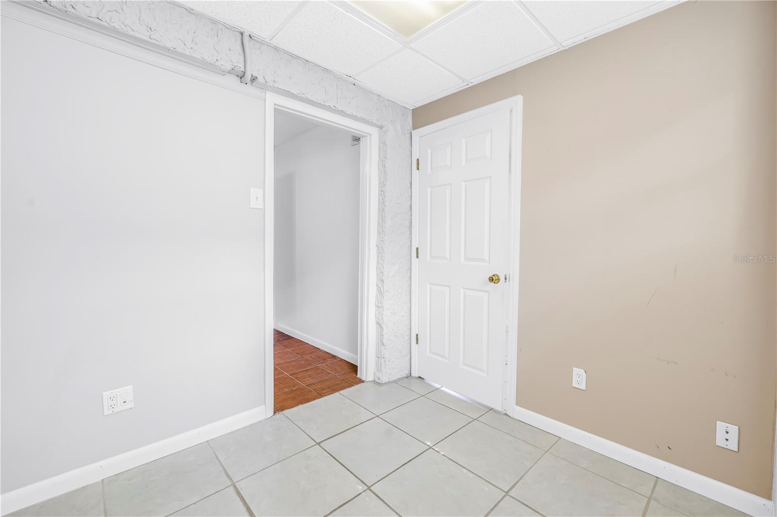 546 26TH AVE N, ST PETERSBURG, FL — photo 38