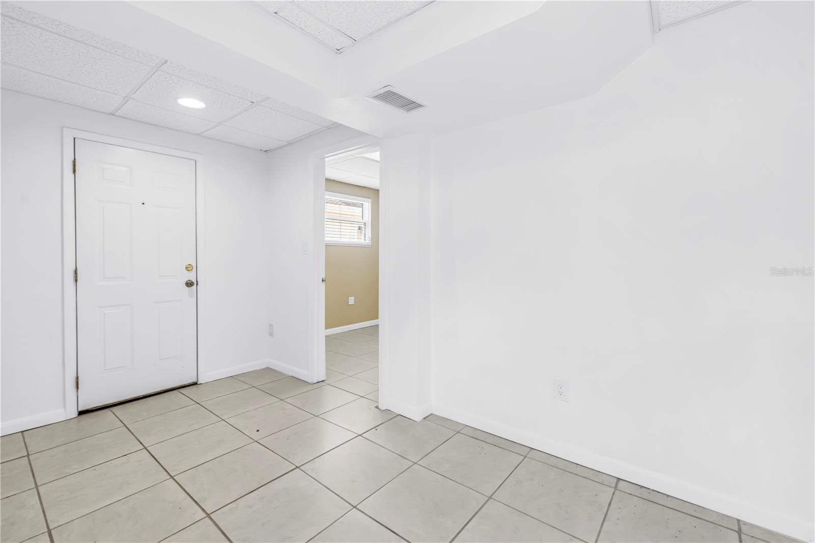 546 26TH AVE N, ST PETERSBURG, FL — photo 40