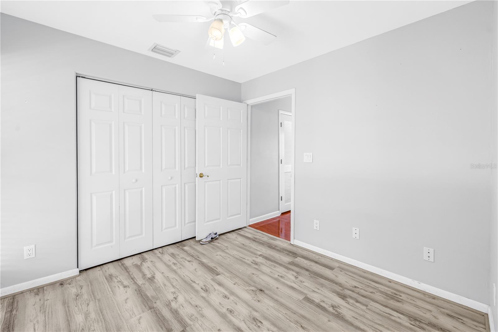 546 26TH AVE N, ST PETERSBURG, FL — photo 46