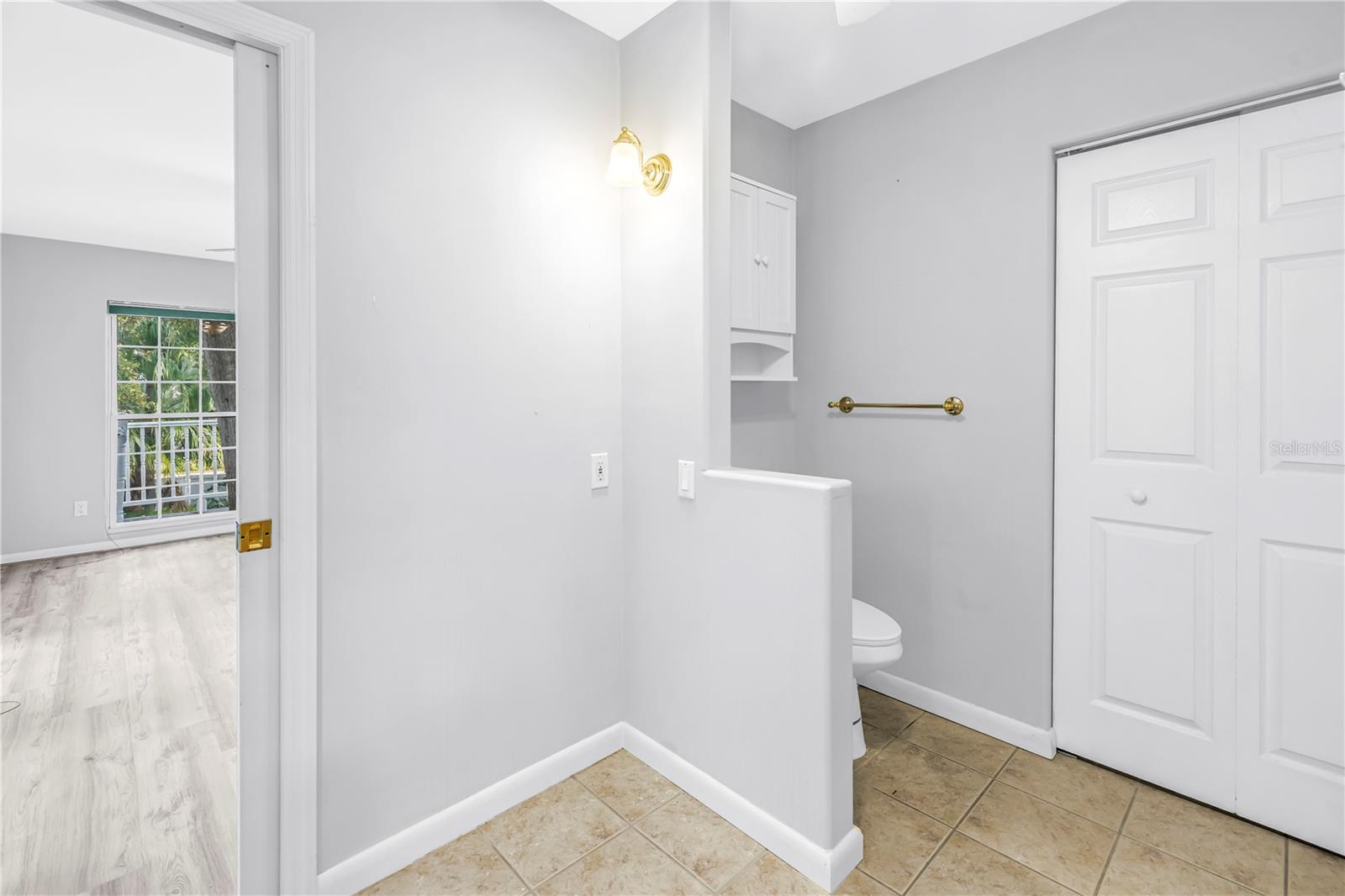 546 26TH AVE N, ST PETERSBURG, FL — photo 54