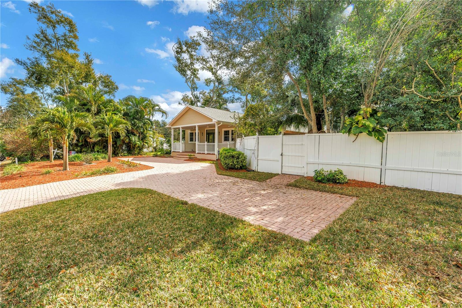 546 26TH AVE N, ST PETERSBURG, FL — photo 67