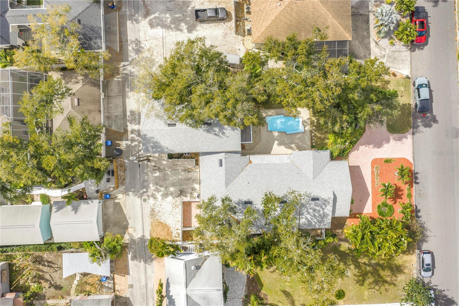 546 26TH AVE N, ST PETERSBURG, FL — photo 78
