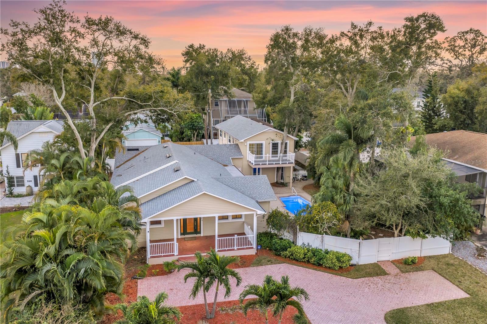 546 26TH AVE N, ST PETERSBURG, FL — photo 88