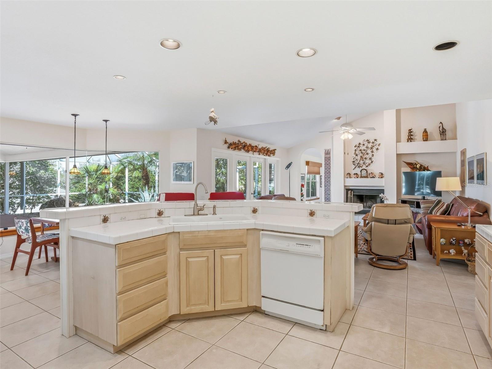5321 GREENS DR, LADY LAKE, FL — photo 50