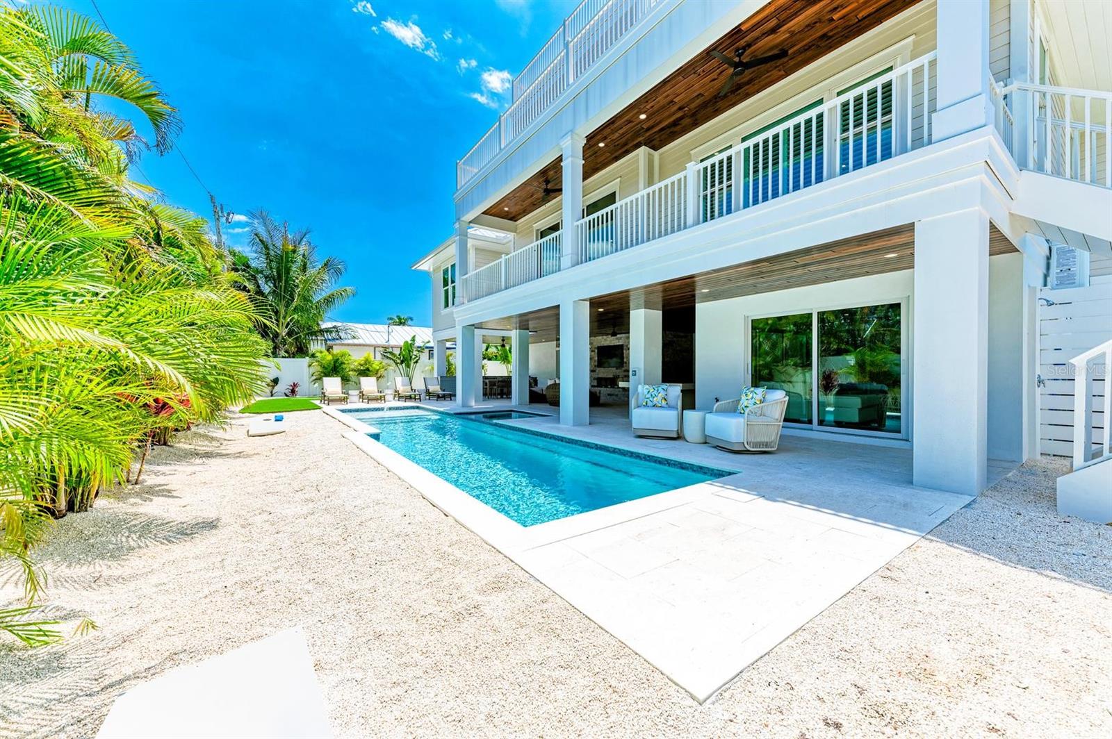 215 83RD ST, HOLMES BEACH, FL — photo 2